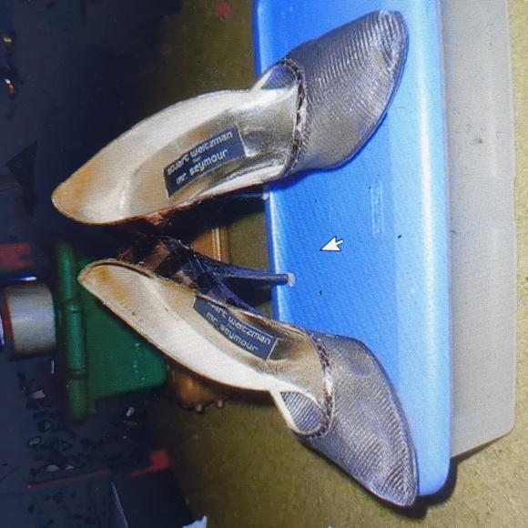 Gold Metallic Heels w/Mesh Toes - Picture 1 of 7